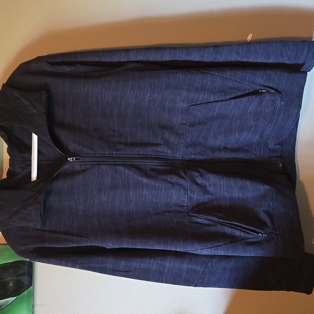 Men’s lululemon, like new.
